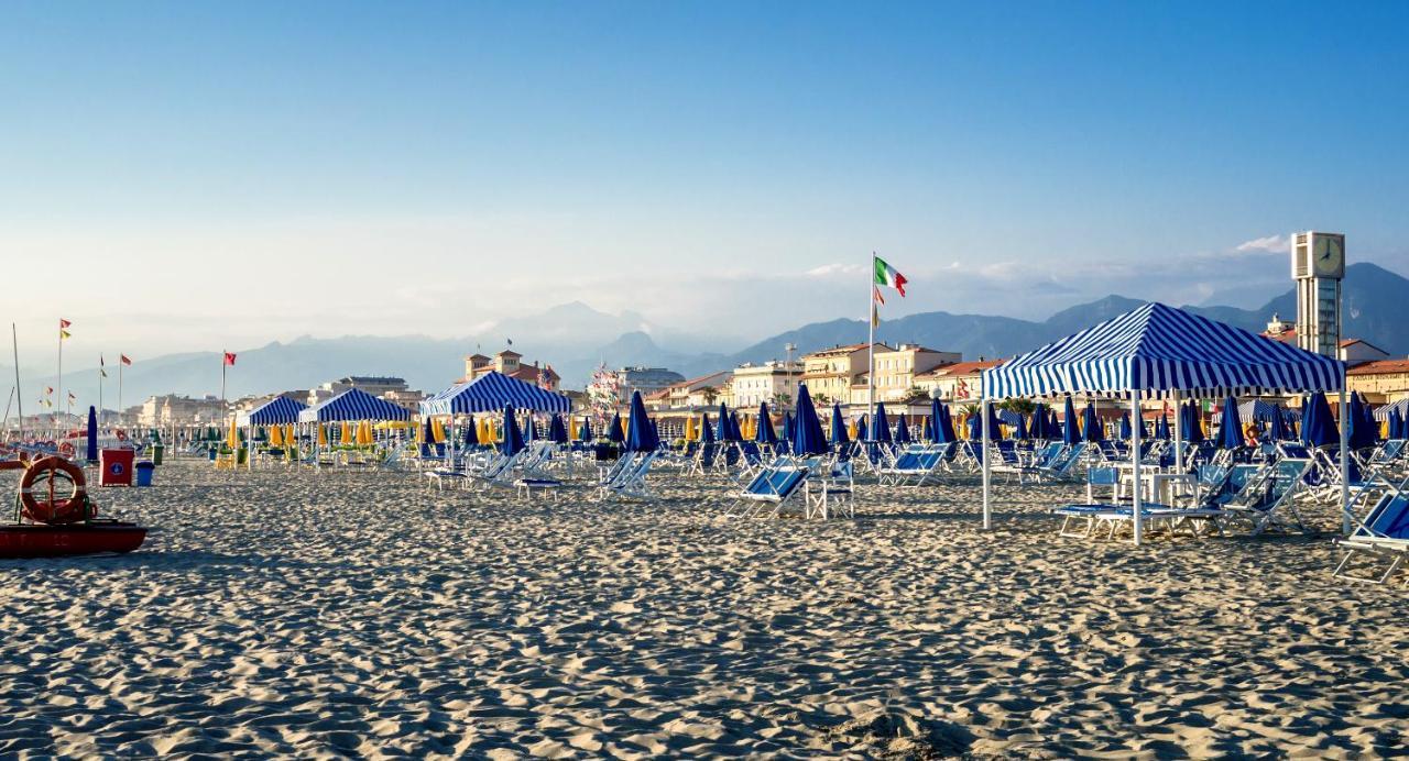 Suite Carducci Viareggio Buitenkant foto