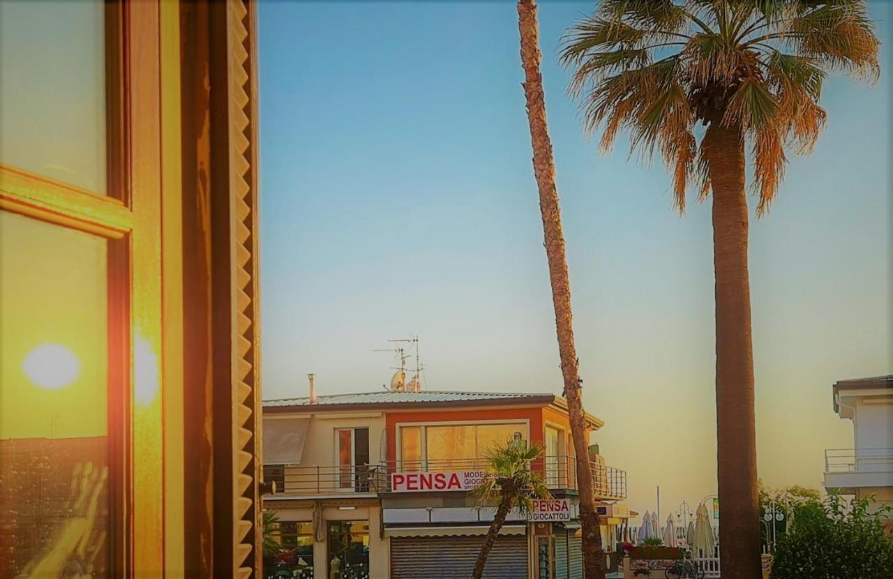 Suite Carducci Viareggio Buitenkant foto